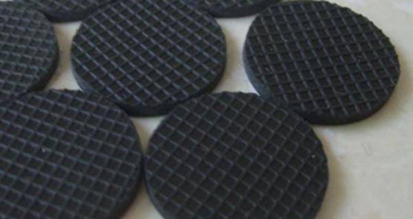 Ь�ļ��匣��̿����Ь���ϵđ�(y��ng)��